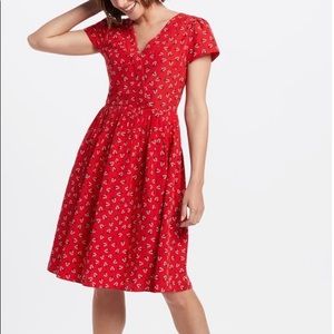 NWT: Draper James Floral V-Neck Dress